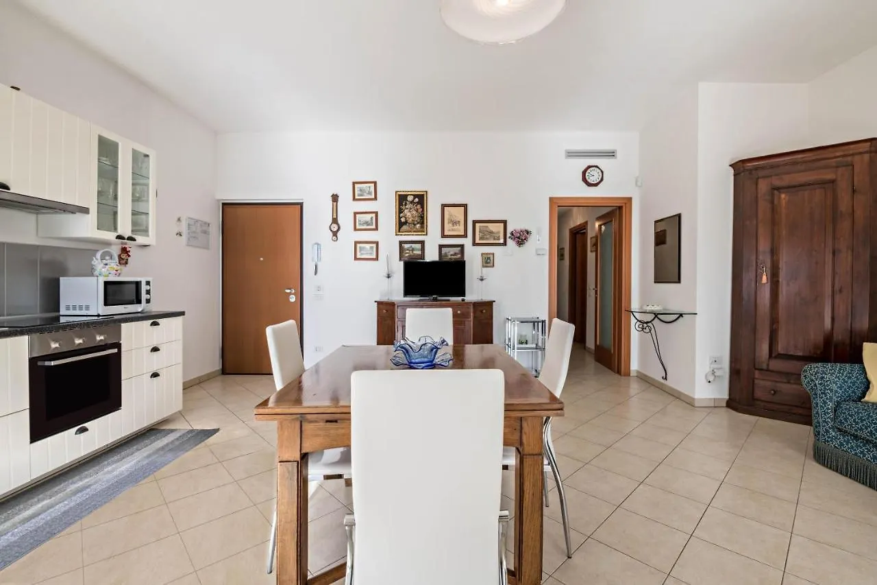 Apartment Loretta In Villa Fiore Toscolano Maderno