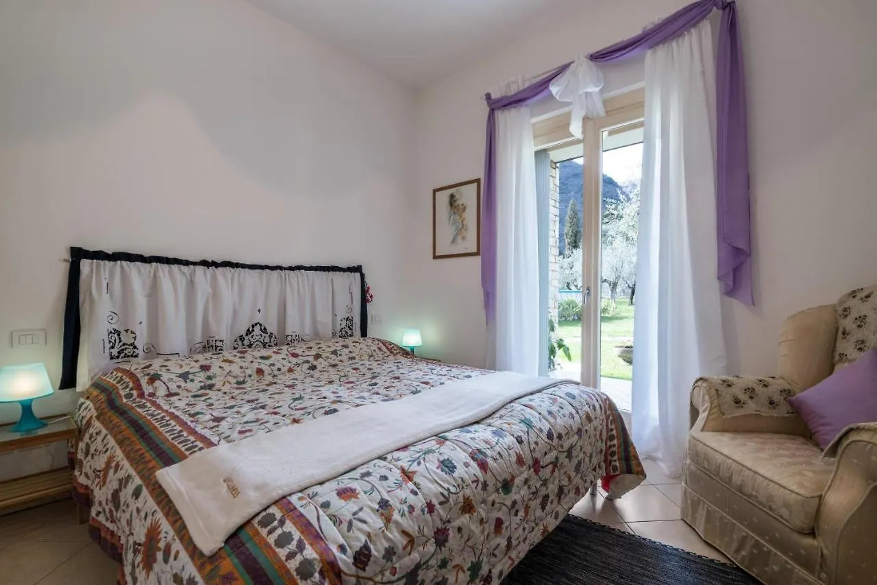 Apartment Loretta In Villa Fiore Toscolano Maderno Italien