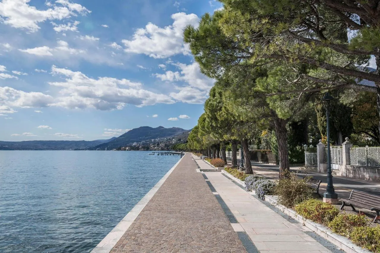 Apartment Loretta In Villa Fiore Toscolano Maderno
